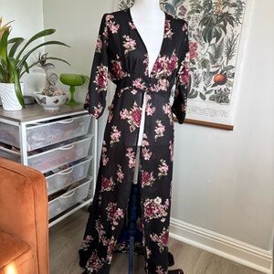 Live 4 Truth Black Floral Maxi Dress M